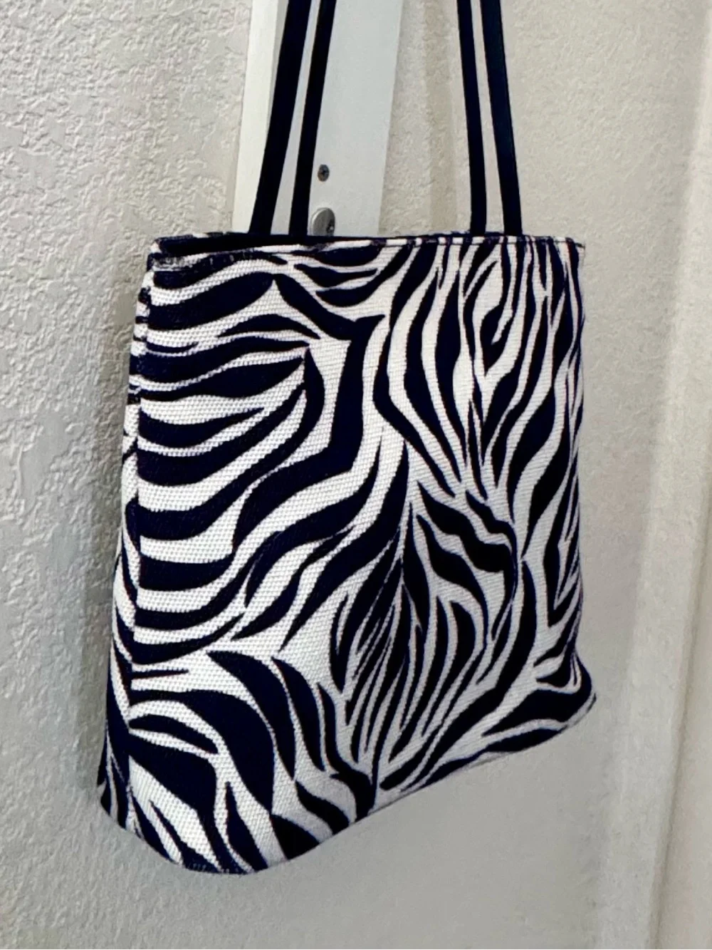 Nine West vintage like new zebra -Print in soft fabric,Tote Bag in Black & White